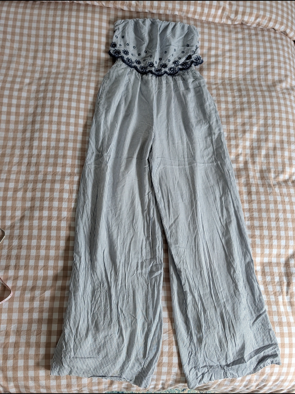 Adorable Sleeveless Jumpsuit With Navy Flower Ruffle Top Lined 100% Rayon